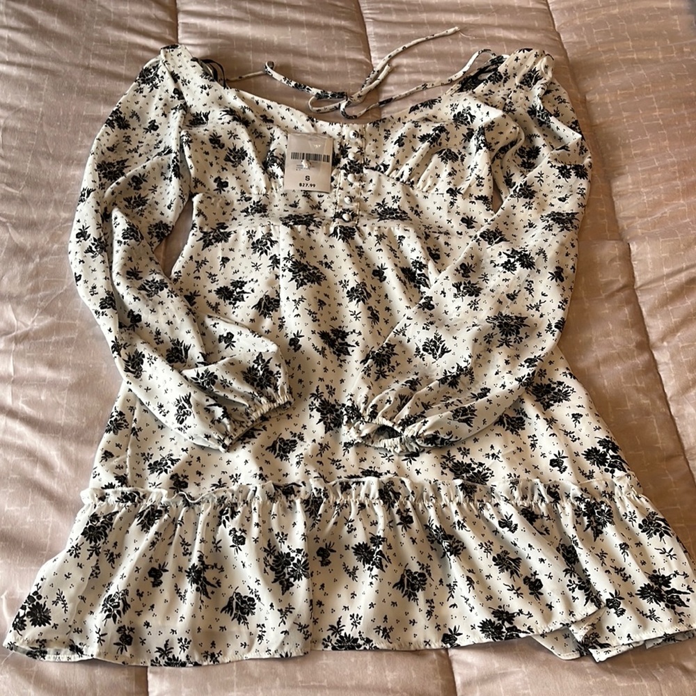 Forever, 21 small woven cream/black dress